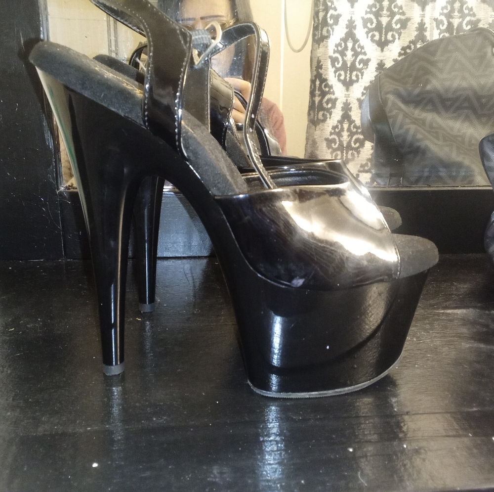 Pleasers dance shoes